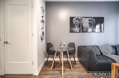 Church and Wellesley Apartment | Upscale 1BR Apt with Stunning Views, near CN Tower