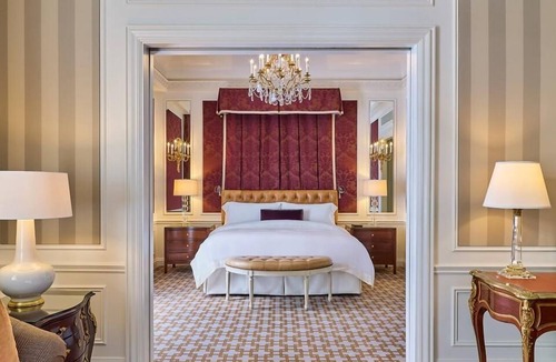 Central Park South Hotel | Upscale and Timeless Two Bdrm Signature Residence At The St.Regis Residence Club