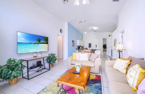 Solana House | Upstay - Resort Home w Pool-BBQ-Games Room