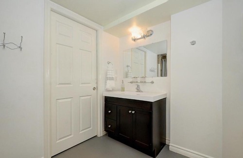 Waterloo Apartment | Uptown Waterloo Whitehouse