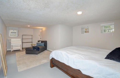 Waterloo Apartment | Uptown Waterloo Whitehouse