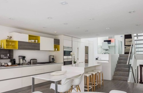 Bloor-Yorkville House | Urban Elegance Home in Yorkville|3bed3bths Parking