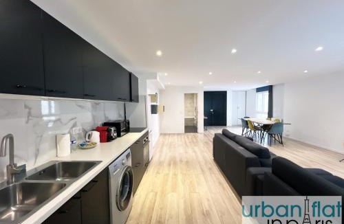 Amerique Apartment | Urban Flat 182 - Spacious 4 Bedroom Flat in Paris