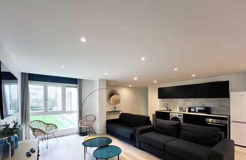 Amerique Apartment | Urban Flat 182 - Spacious 4 Bedroom Flat in Paris