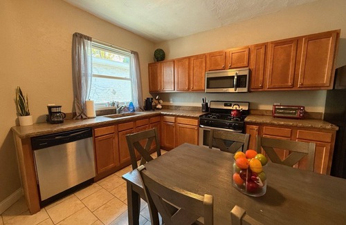 Point Breeze North Apartment | Urban Oasis in Point Breeze 4BR Industrial-Style Apartment
