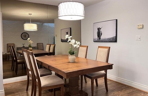Lawrence Park South House | Urban Oasis - Midtown/free parking