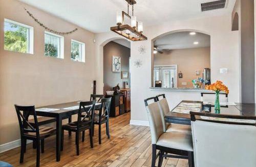 Carver City - Lincoln Gardens House | 167 m² House ∙ 4 bedrooms ∙ 10 guests