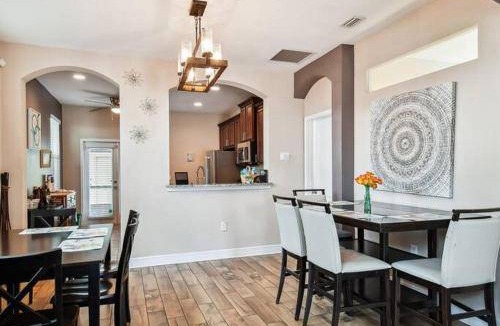 Carver City - Lincoln Gardens House | 167 m² House ∙ 4 bedrooms ∙ 10 guests