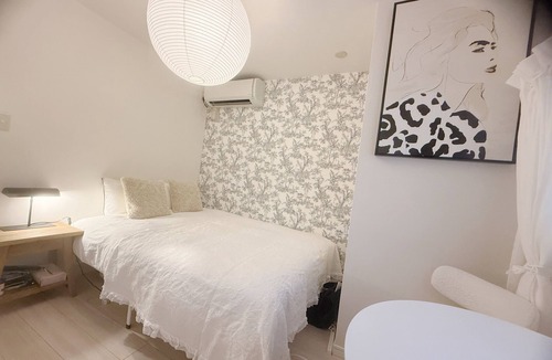 Arakawa Hotel | US12 JR Yamanote Line Comfortable 1 room. Direct access to Shinjuku, Ikebukuro, Shibuya, Harajuku, Tokyo and Akihabara. Restaurants and convenience stores are also available.