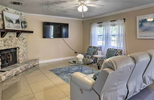 Valrico House | Valrico Home w/ Pool ~ 16 Mi to Downtown Tampa!