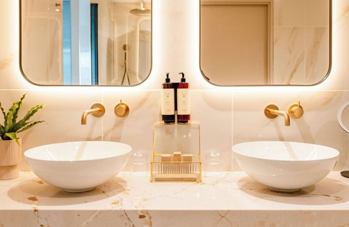 Roissy-en-France Hotel | Van der Valk Hotel Paris CDG Airport