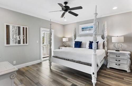 Frangista Beach House | Vast Cay Castle With Private Beach And Game Room