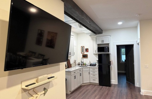 Minerva Apartment | Veil & Tee Suite - 30 min to HOF & 3 min to Golf!