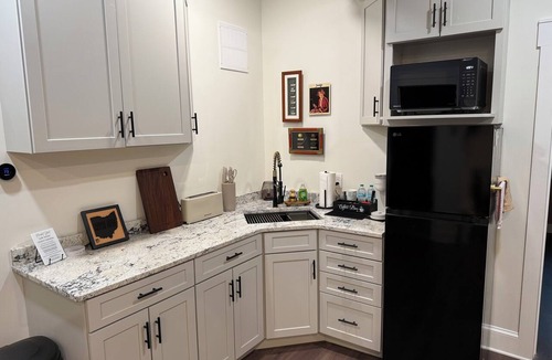 Minerva Apartment | Veil & Tee Suite - 30 min to HOF & 3 min to Golf!