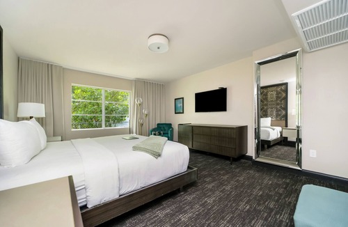 Mid Beach Hotel | Venezia hotel by At Mine Hospitality