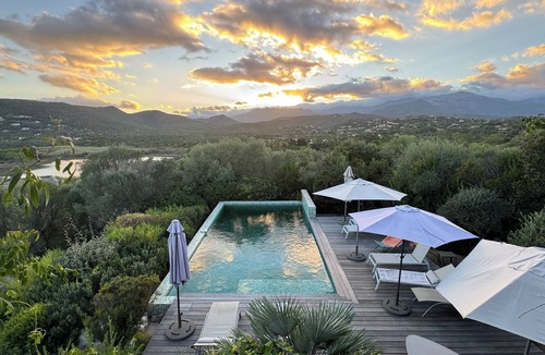 Zonza House | Villa Libecciu, exceptional view of the sea, beach at 150m, Porto Vecchio