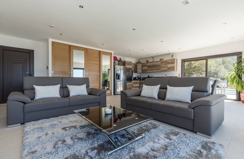 Olmeto Villa | Villa 'Bumortu' with Sea View, Wi-Fi and Air Conditioning