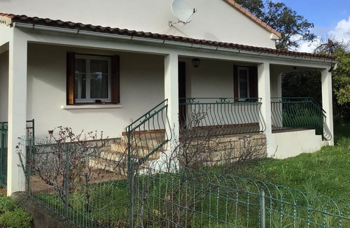 Ghisonaccia Villa | Villa Calme Avec Jardin Proche de la mer