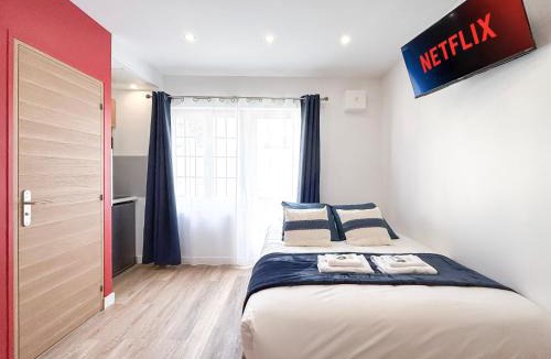 Le Pre-Saint-Gervais Apartment | Villa des Camelias