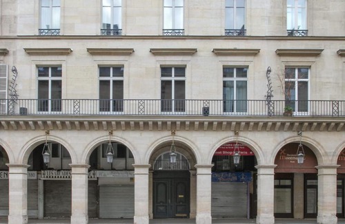 Saint-Merri Apartment | Villa du Louvre - Exceptional situation at the heart of Paris - Welkeys