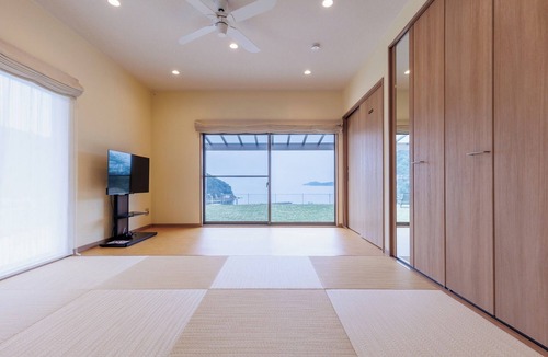 Kurahashi House | Villa Kurahashi A private villa where you can en/Kure City Hiroshima