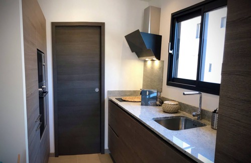Lecci House | Villa La Vacca 🏡Warm welcome 🧡 heated pool 🌞beach 5' away 🏖️