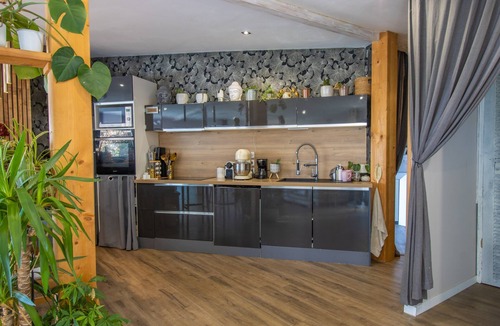 Albitreccia Villa | Villa 'Liliekaena' with Sea View, Wi-Fi, and Air Conditioning