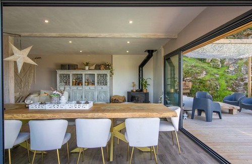 Albitreccia Villa | Villa 'Liliekaena' with Sea View, Wi-Fi, and Air Conditioning