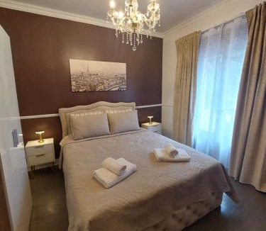 Pantin Villa | Villa Napoleon