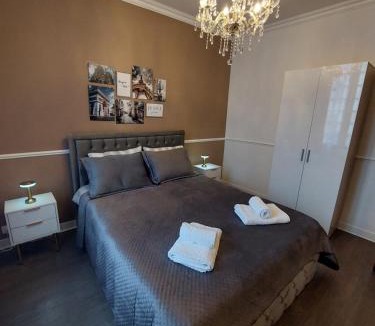 Pantin Villa | Villa Napoleon
