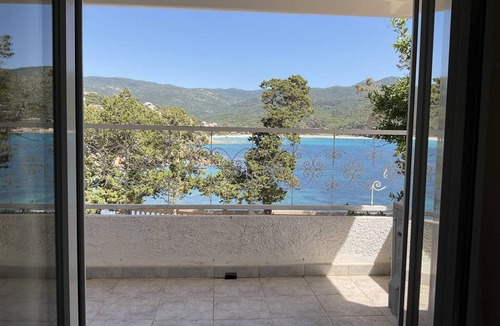 Isolella House | Villa Ondine- 5 bedrooms, waterfront, panoramic view