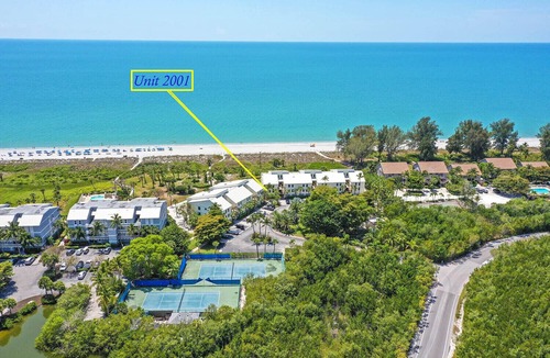 Captiva Condo | Villa Sol: Premium 2BR Beachfront Corner Unit at Beach Villa 2001