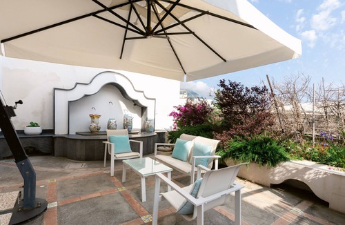 Chiesa Nuova Villa | Villa Tirrena by My Villa Collection