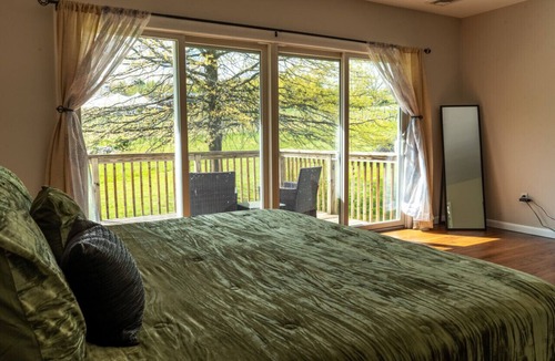 New Paltz House | Vineyard Retreat: 3BR Home-Live Music, Wine+Hiking