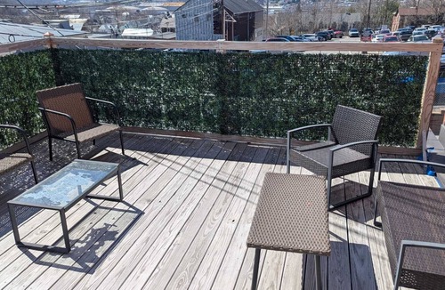 Butler Apartment | Vintage two bedroom walk-up apartment