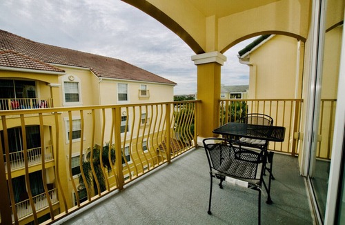 Florida Central Atlantic Coast Apartment | Vista Cay at Epic Universe : Standard 2 bedroom condo