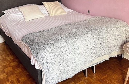 Bagneux Apartment | Vrbo Property