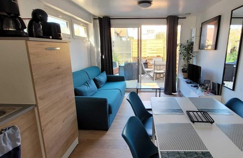Vaires-sur-Marne House | Vrbo Property
