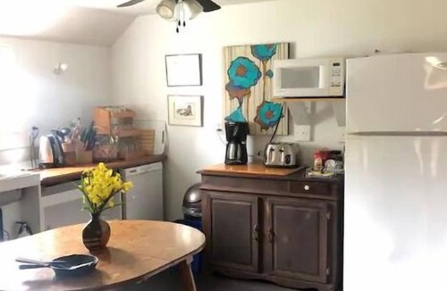 Manitoulin District House | Wahwa Cottage - Manitoulin