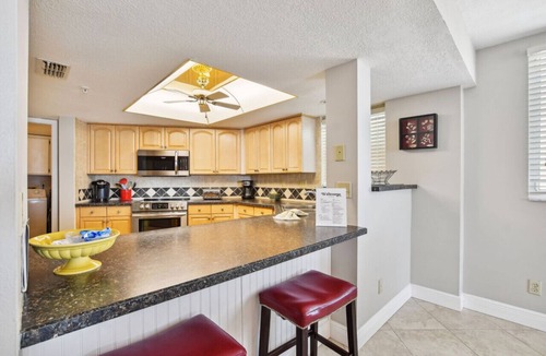 Redington Beach Condo | Wake Up to Gulf Views|2BR 2BA at Seaview 201|SUMMER OPENINGS AVAILABLE