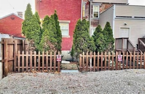 Central Northside Apartment | Walk: PNC Park & Acrisure + FREE private park