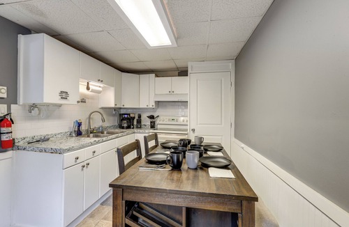 Duncannon House | Walk to Appalachian Trail! Creekside Duncannon Gem