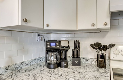 Duncannon House | Walk to Appalachian Trail! Creekside Duncannon Gem