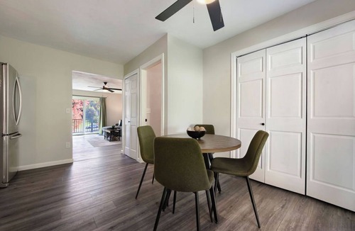 Tarrs Apartment | Walk to BTV Winery | Near Corporate Offices