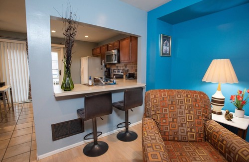 Harrisburg House | Walk To Everything In Downtown Harrisburg - 5 min to Farm Show - Private Parking
