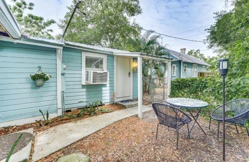 Dixieland Apartment | Walk to Lake Hunter Cozy Pet-Friendly Studio!