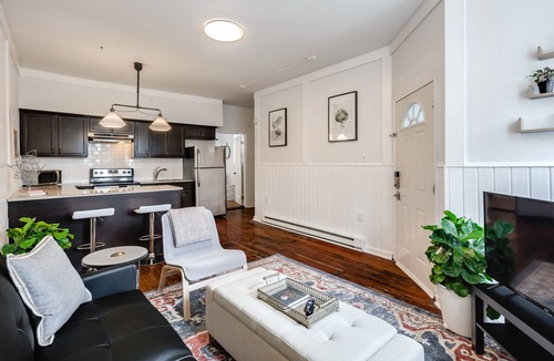 Roxborough-Manayunk Apartment | Walk to Main St! Cozy 1BR Retreat Manayunk