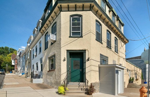 Roxborough-Manayunk Apartment | Walk to Main St! Cozy 1BR Retreat Manayunk