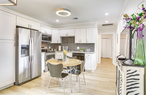 Faubourg Livaudais House | Walk to St Charles Ave: Renovated Home w/Patio!