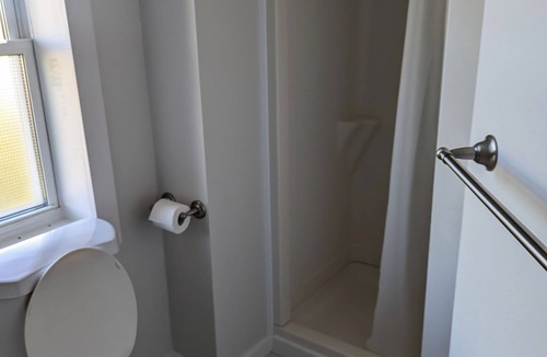 Lindsay Apartment | Walk up Studio apartment